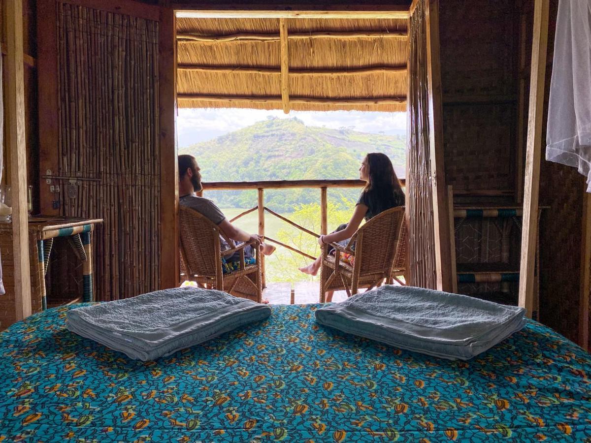 Mwamba Kelele Lodge Fort Portal Kültér fotó