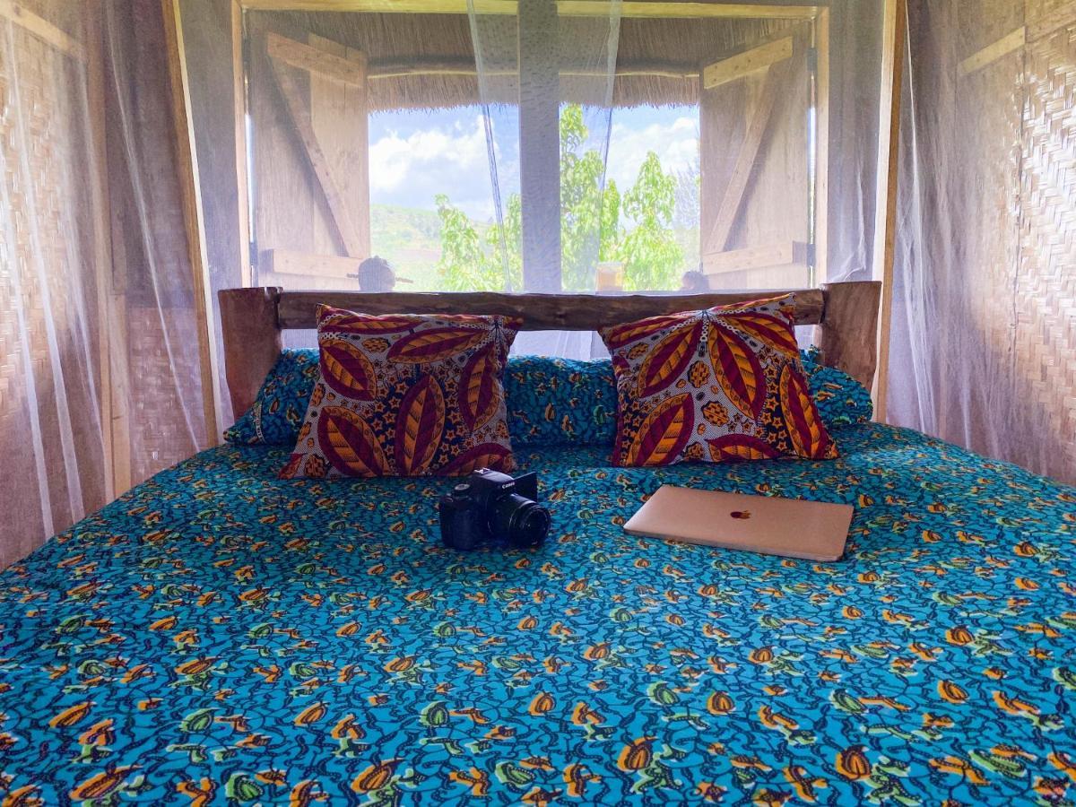 Mwamba Kelele Lodge Fort Portal Kültér fotó