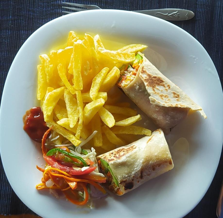 Mwamba Kelele Lodge Fort Portal Kültér fotó