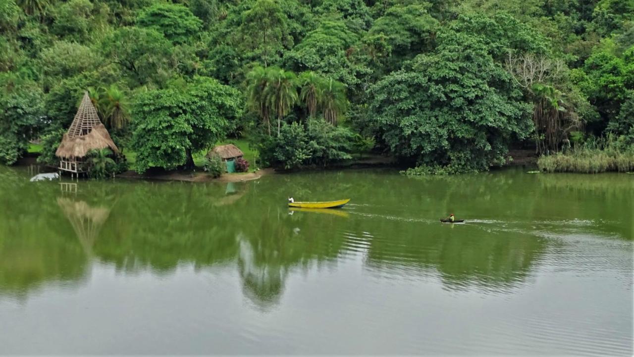 Mwamba Kelele Lodge Fort Portal Kültér fotó