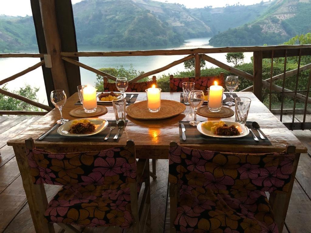 Mwamba Kelele Lodge Fort Portal Kültér fotó