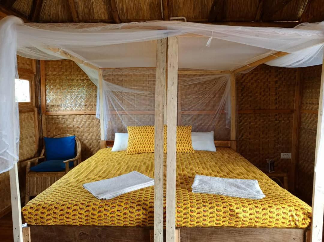 Mwamba Kelele Lodge Fort Portal Kültér fotó